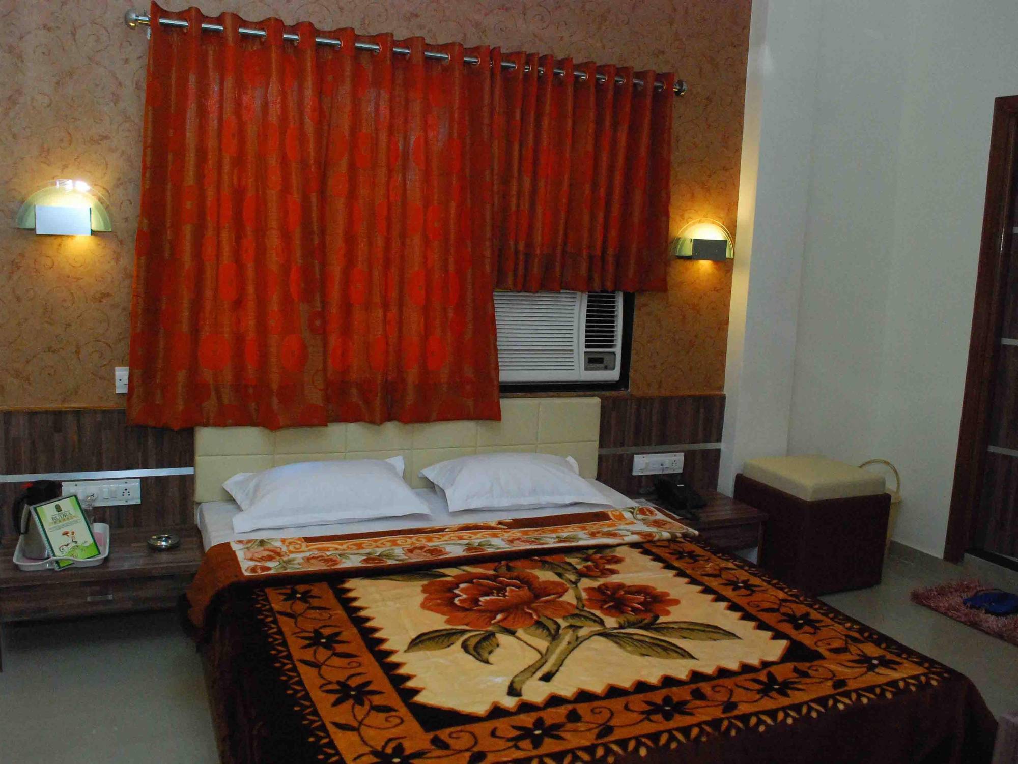 Oyo Flagship 19003 Hotel Rudra Mahal Ahmedabad Exteriör bild